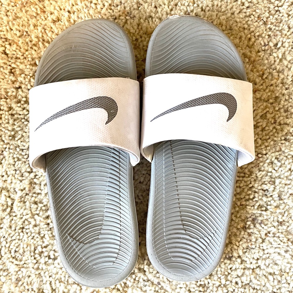 nike slides